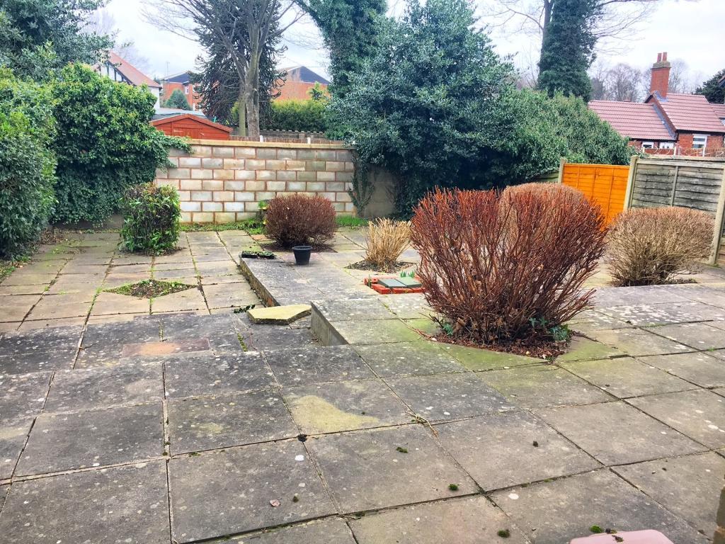 2 Bedroom Flat to Rent in WEST BROMWICH, B71 1RL