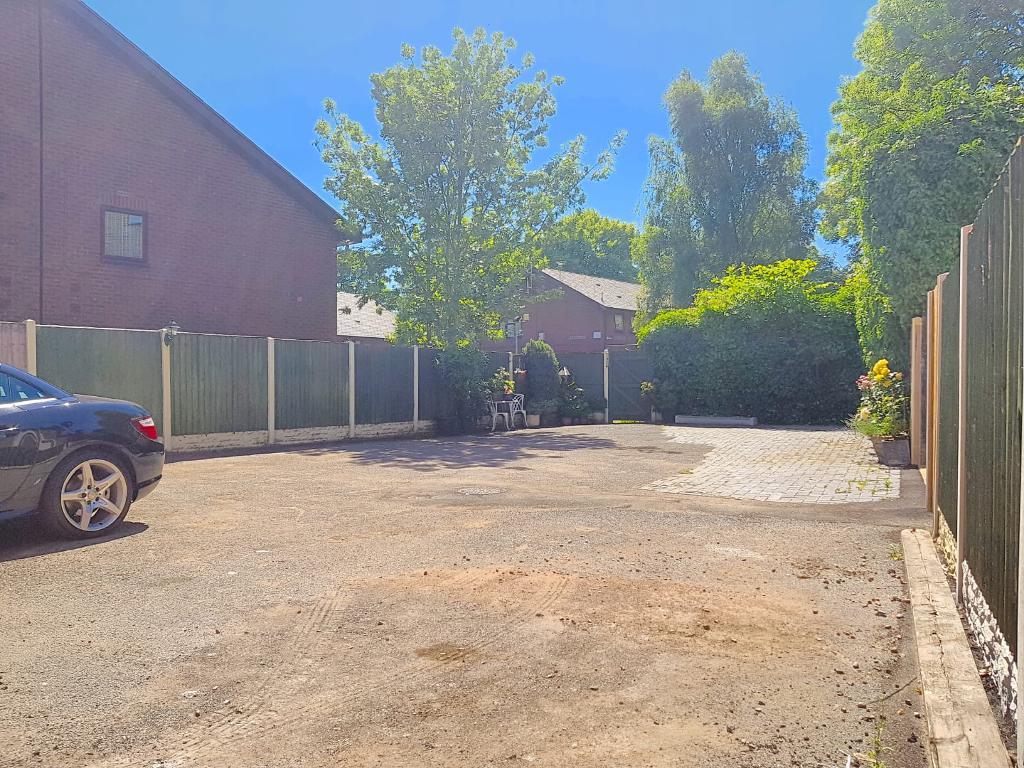 1 Bedroom Semi-Detached to Rent in WEDNESBURY, WS10 9EN