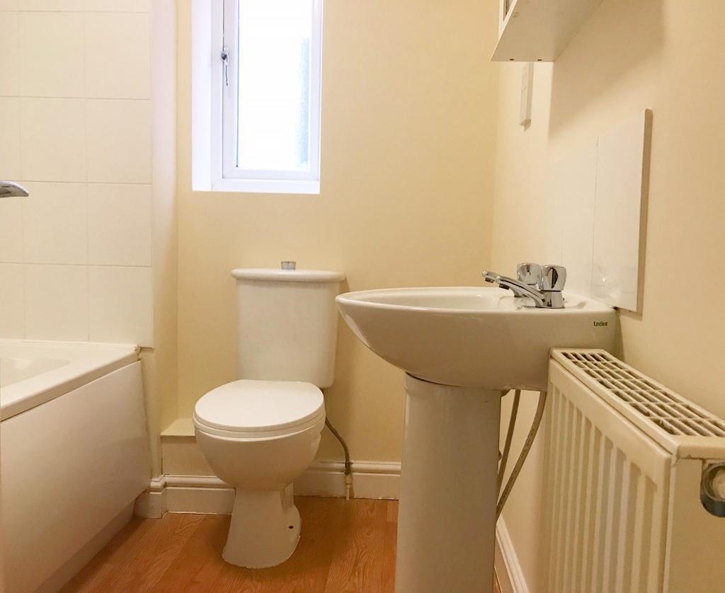 3 Bedroom Semi-Detached to Rent in Walsall, WS2 8AN