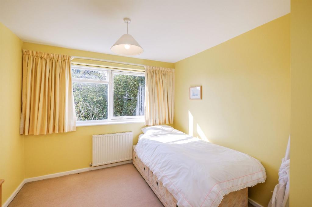 4 Bedroom Semi-Detached for Sale in Birmingham, B43 6QL