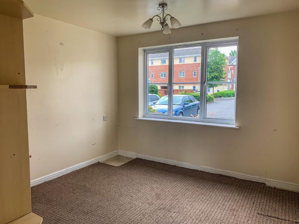 1 Bedroom Flat for Sale in West Bromwich, B70 6HU