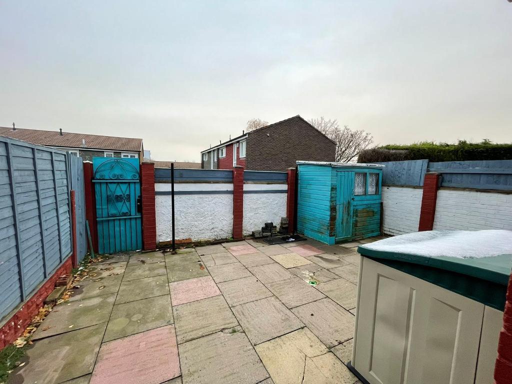 3 Bedroom End Terraced for Sale in West Bromwich, B71 3SJ