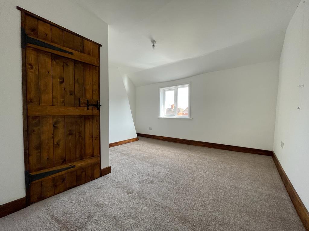 3 Bedroom Detached to Rent in Oldbury, B69 1QS
