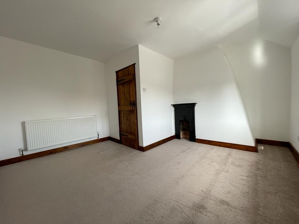 3 Bedroom Detached to Rent in Oldbury, B69 1QS