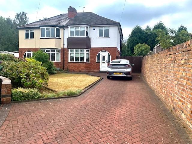 3 Bedroom Semi-Detached for Sale in West Bromwich, B71 3LL
