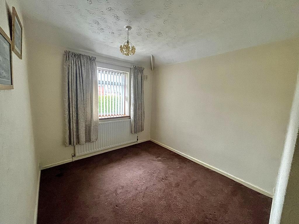 3 Bedroom Semi-Detached for Sale in West Bromwich, B71 3ND