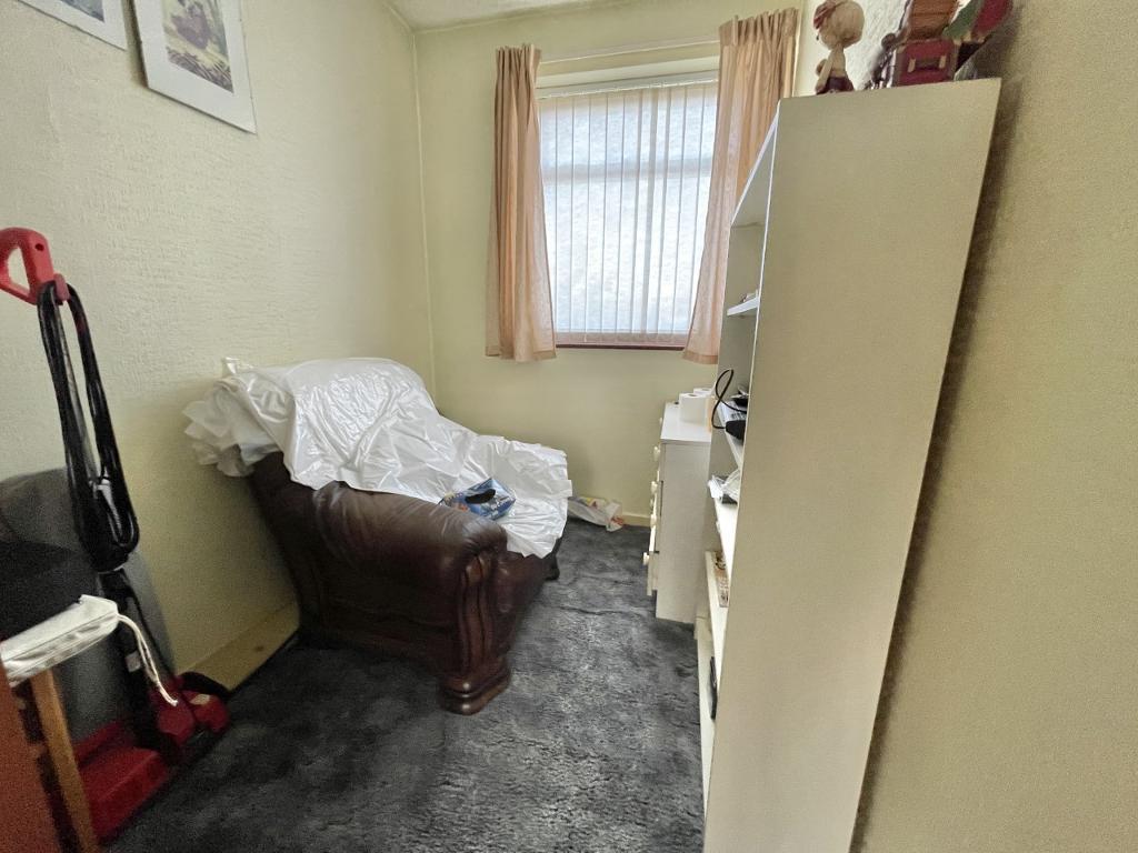 3 Bedroom End Terraced for Sale in West Bromwich, B71 3LJ
