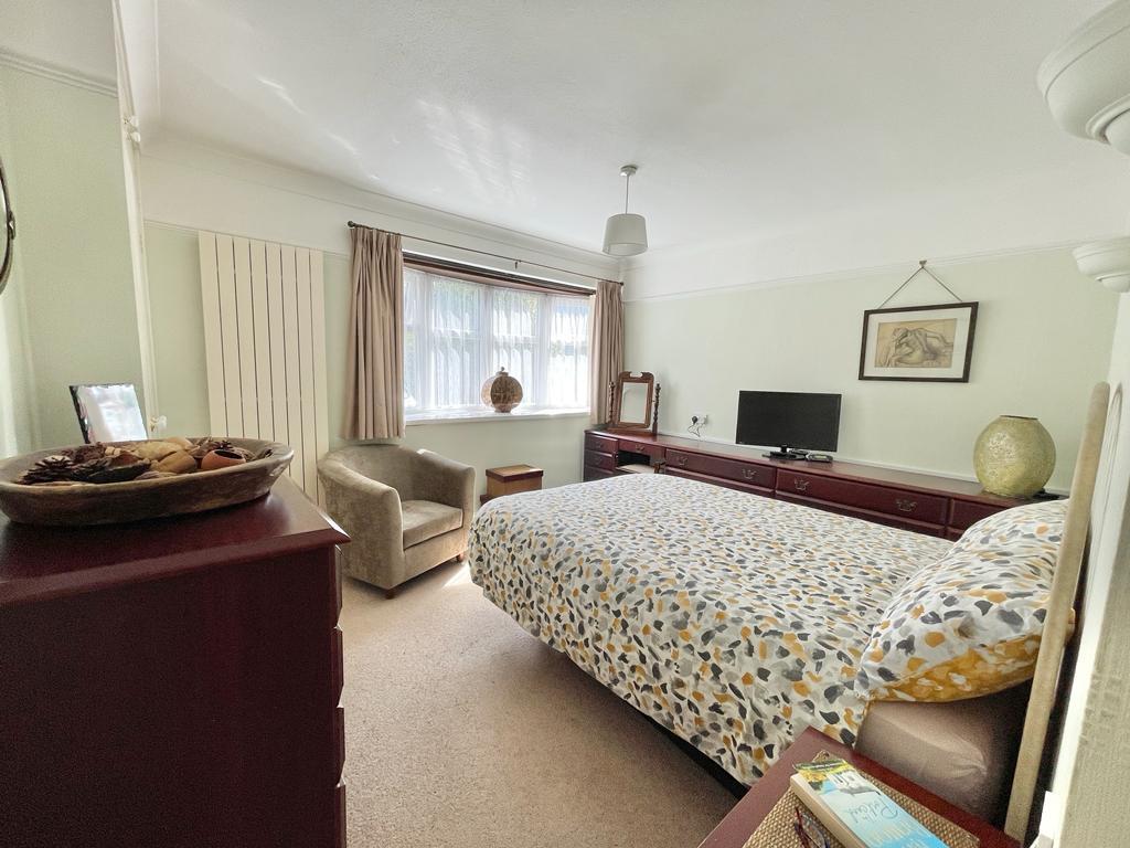 2 Bedroom Maisonette for Sale in West Bromwich, B71 3EE
