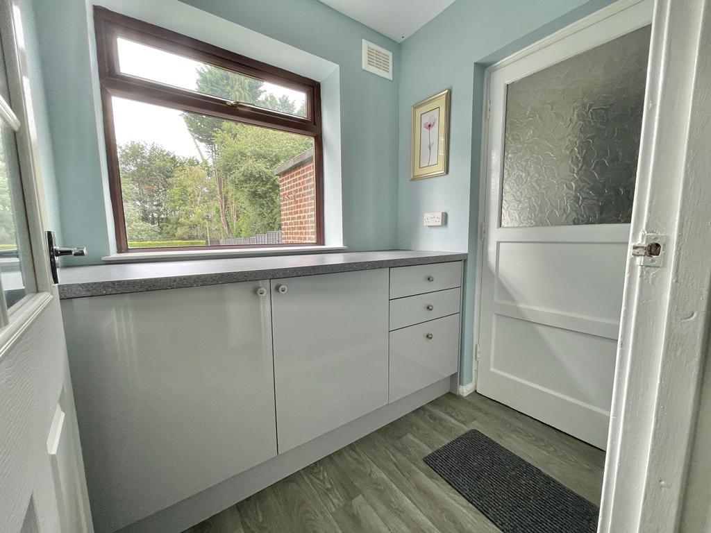 2 Bedroom Semi-Detached for Sale in West Bromwich, B70 0LS