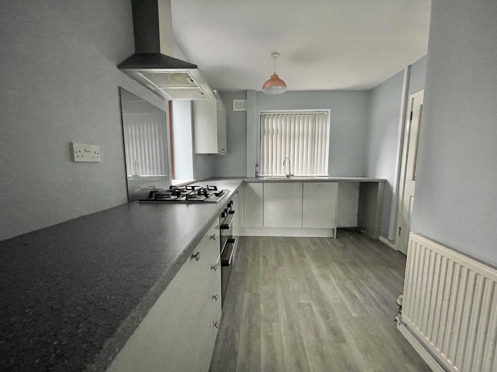 2 Bedroom Semi-Detached for Sale in West Bromwich, B70 0LS