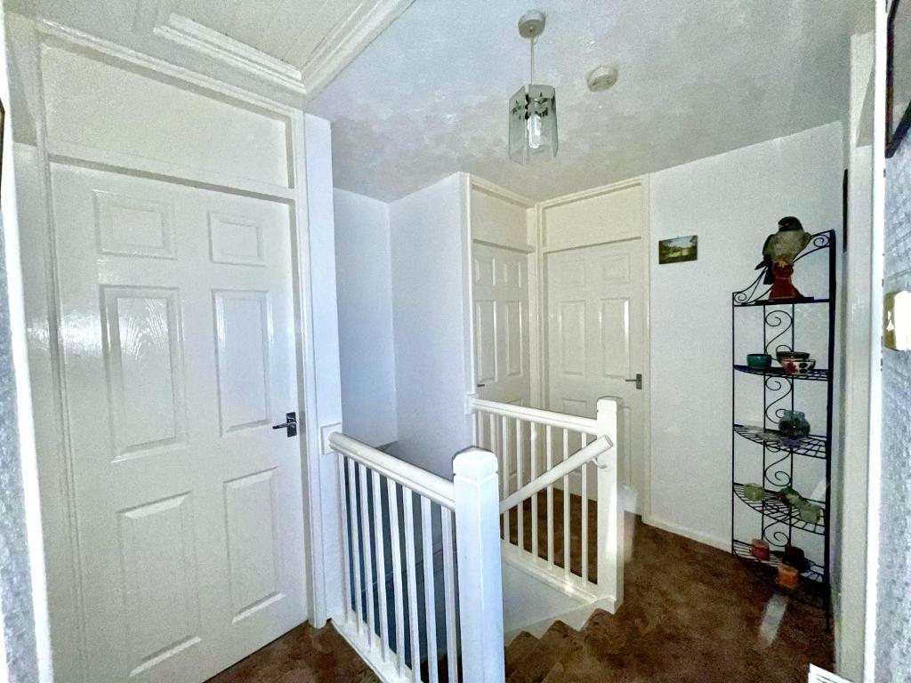 4 Bedroom Terraced for Sale in West Bromwich, B71 1BE