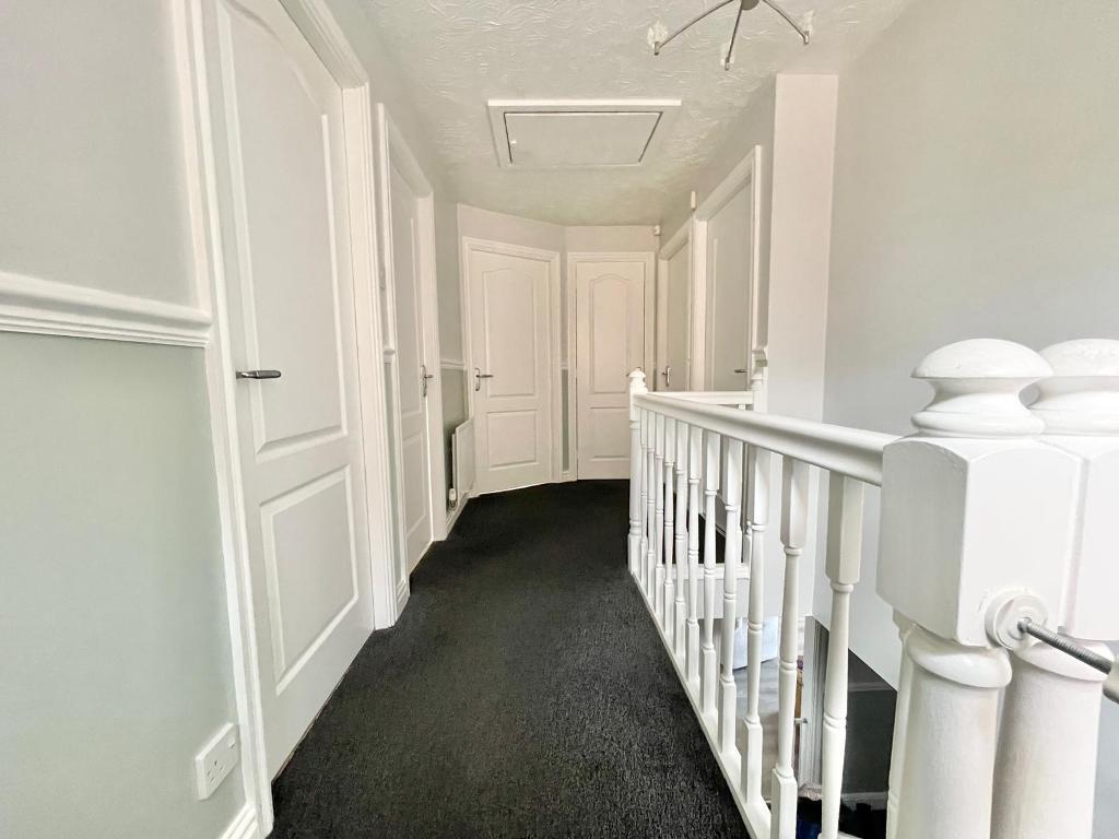 4 Bedroom Detached for Sale in Wednesbury, WS10 9UB
