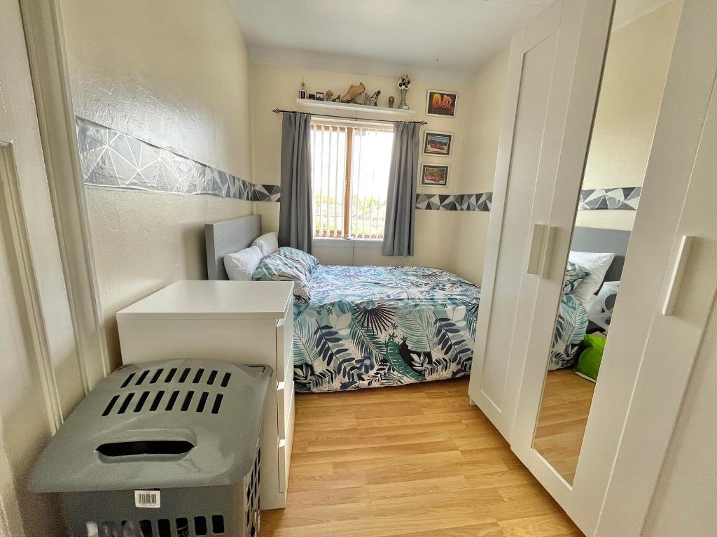 3 Bedroom Semi-Detached for Sale in Wednesbury, WS10 9PU