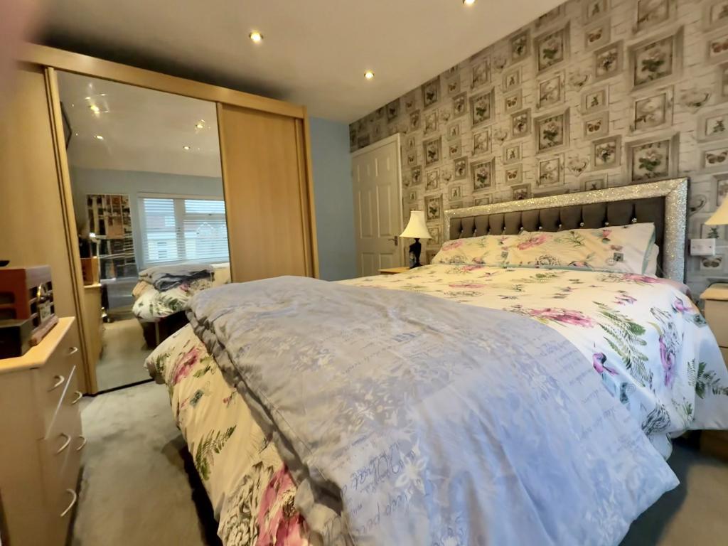 3 Bedroom Semi-Detached for Sale in Wednesbury, WS10 9PW