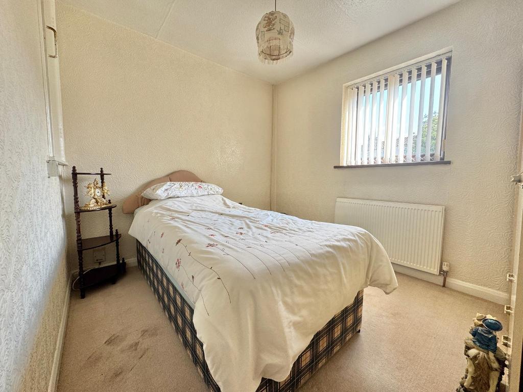 3 Bedroom Detached for Sale in Wednesbury, WS10 9PG