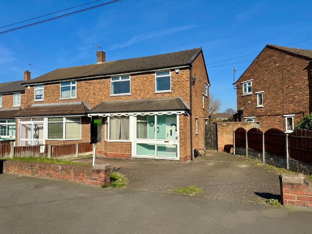 3 Bedroom Semi-Detached for Sale in West Bromwich, B71 3NQ