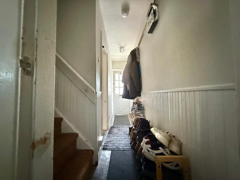 3 Bedroom Terraced for Sale in West Bromwich, B71 3HE