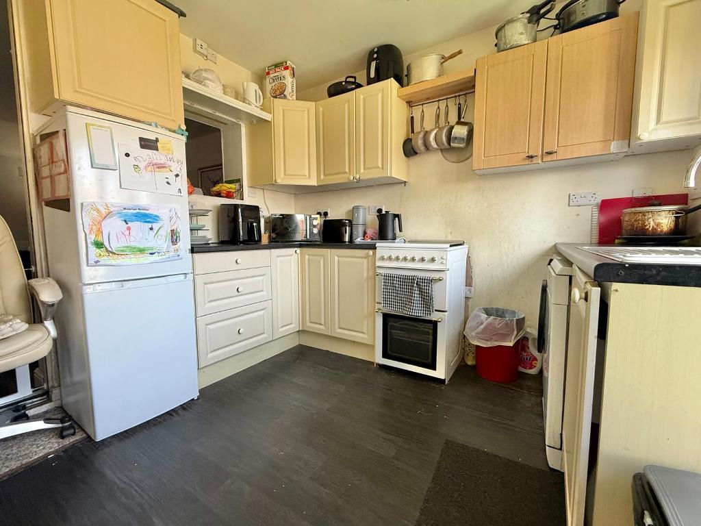 3 Bedroom Terraced for Sale in West Bromwich, B71 3HE