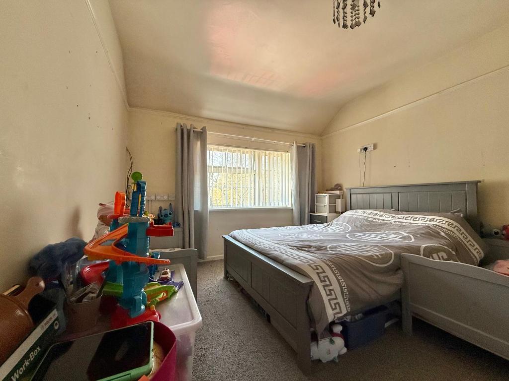 3 Bedroom Terraced for Sale in West Bromwich, B71 3HE