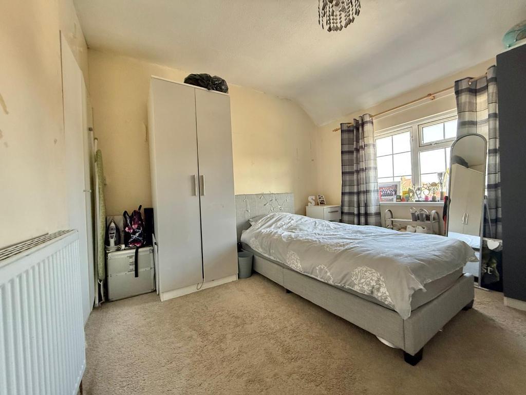 3 Bedroom Terraced for Sale in West Bromwich, B71 3HE
