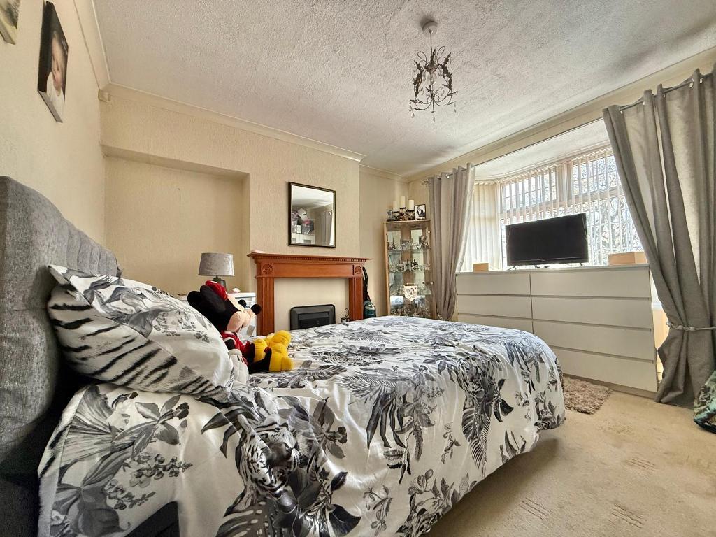3 Bedroom Terraced for Sale in West Bromwich, B71 3HE