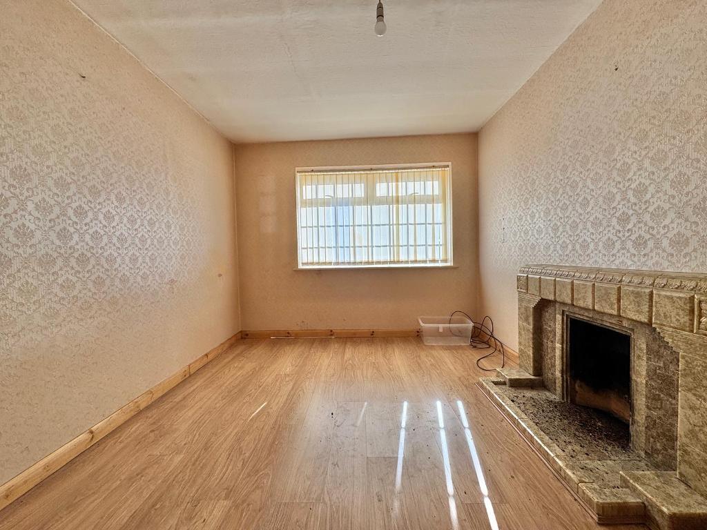 3 Bedroom Detached for Sale in Wednesbury, WS10 0BD