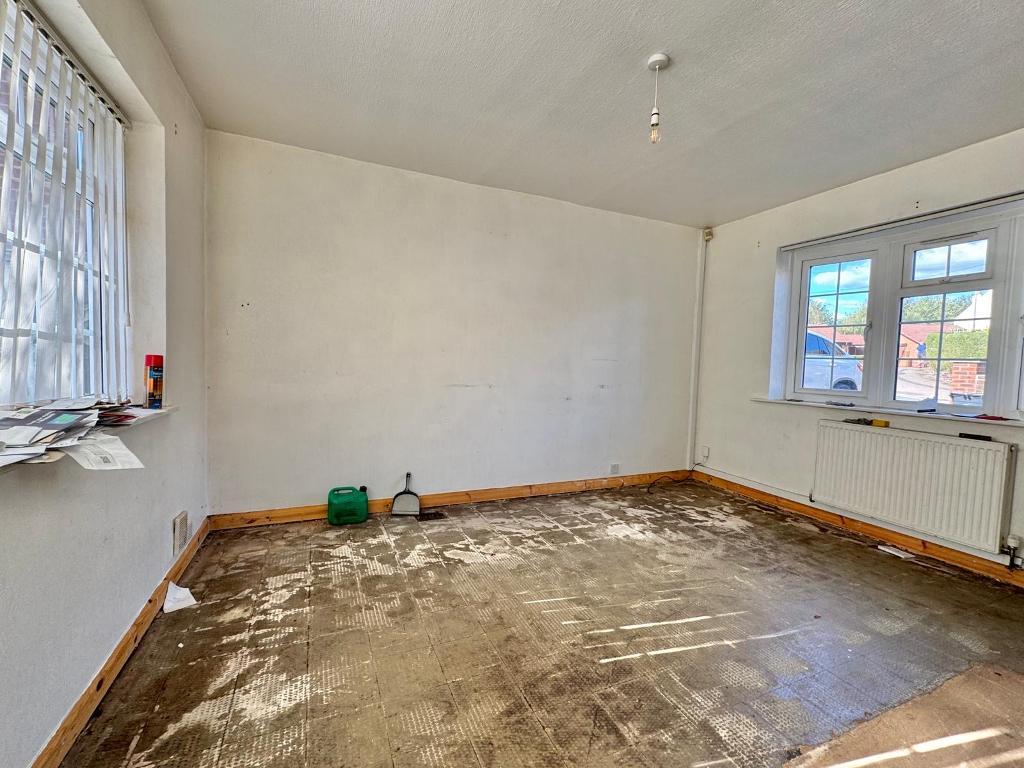 3 Bedroom Detached for Sale in Wednesbury, WS10 0BD