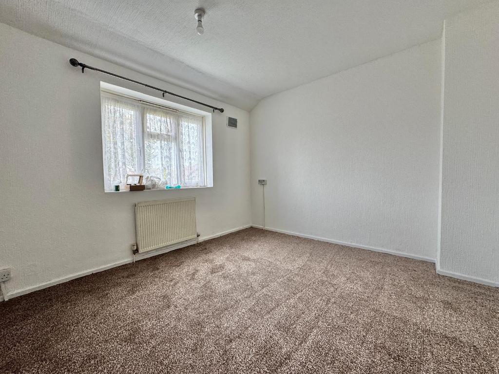 3 Bedroom End Terraced to Rent in West Bromwich, B70 0JS