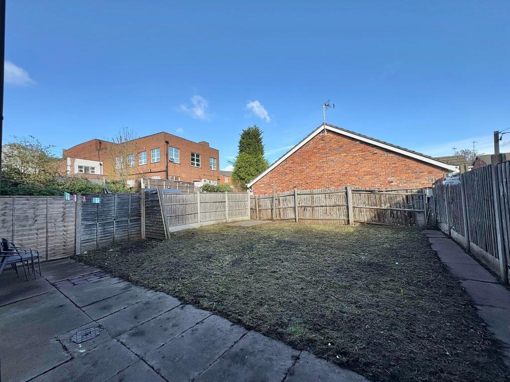 1 Bedroom Flat for Sale in Wednesbury, WS10 9AR