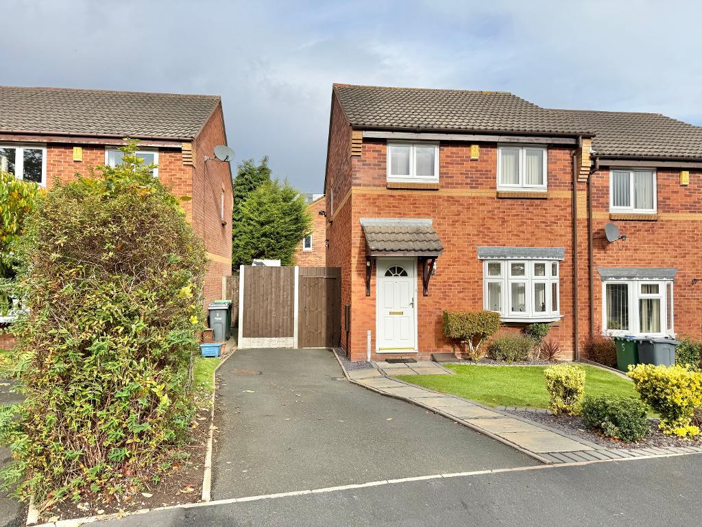 3 Bedroom Semi-Detached for Sale in West Bromwich, B71 3TE