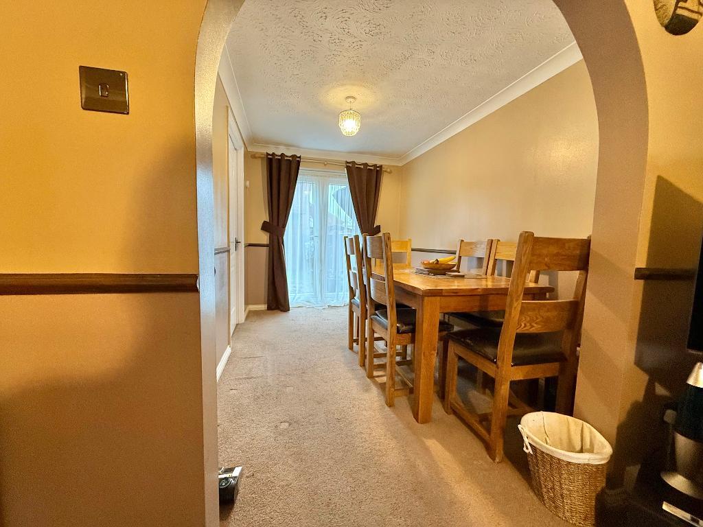 3 Bedroom Semi-Detached for Sale in West Bromwich, B71 3TE