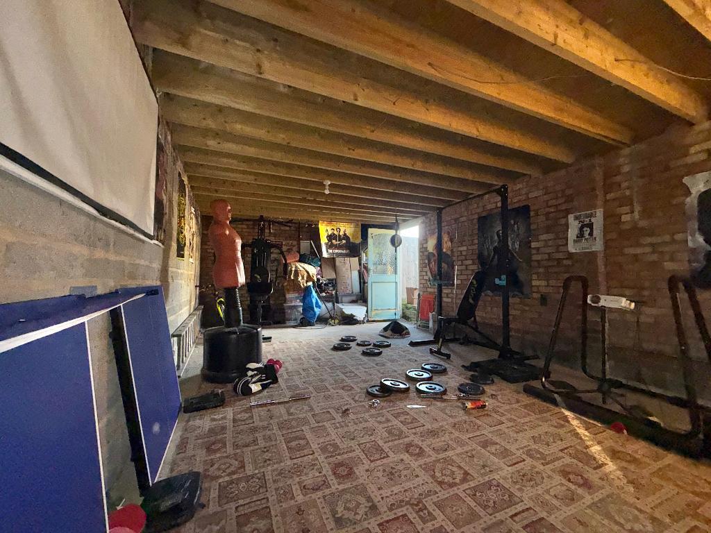 3 Bedroom Semi-Detached for Sale in West Bromwich, B70 6LN