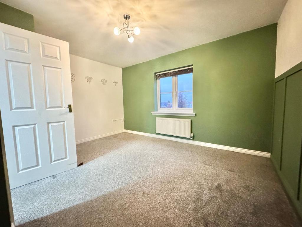 3 Bedroom Semi-Detached for Sale in Wednesbury, WS10 9TR
