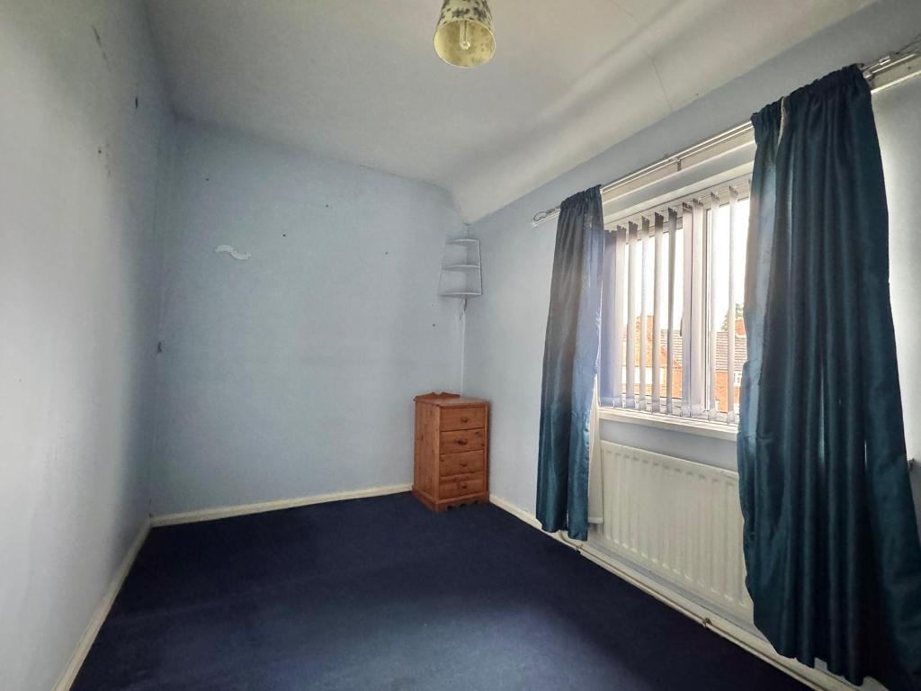 3 Bedroom Semi-Detached for Sale in West Bromwich, B71 3DB