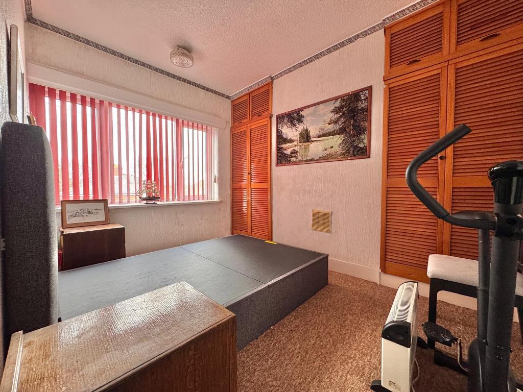 3 Bedroom Terraced for Sale in West Bromwich, B71 2QU