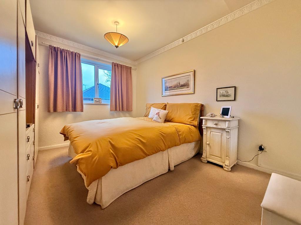 3 Bedroom Semi-Detached for Sale in Darlaston, WS10 8UY