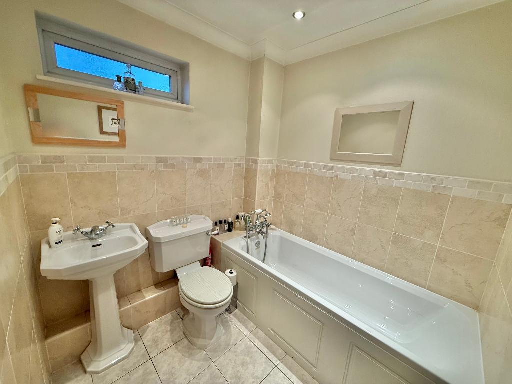 3 Bedroom Semi-Detached for Sale in Darlaston, WS10 8UY