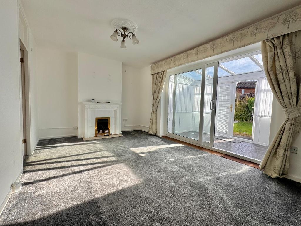 2 Bedroom Semi Detached Bungalow to Rent in West Bromwich, B71 2AW
