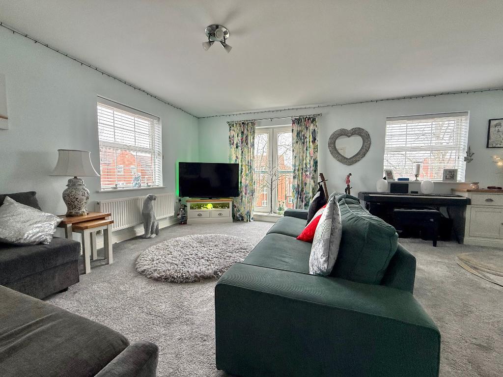 1 Bedroom Flat for Sale in West Bromwich, B71 3RH