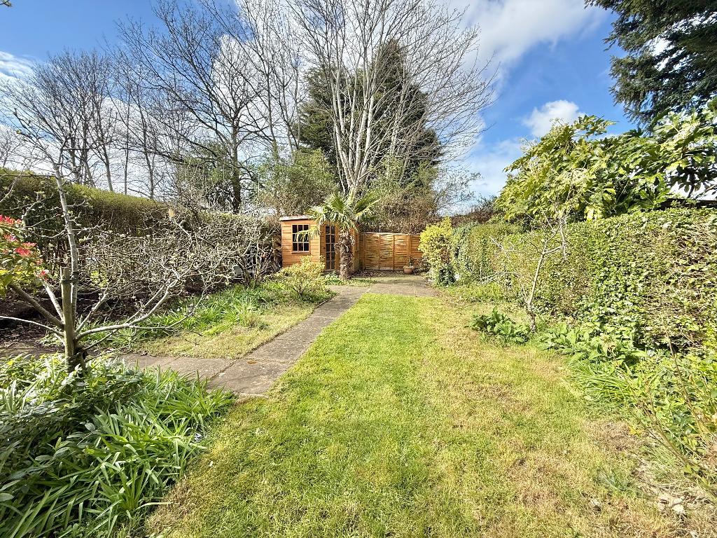 3 Bedroom Semi-Detached for Sale in West Bromwich, B71 3AF