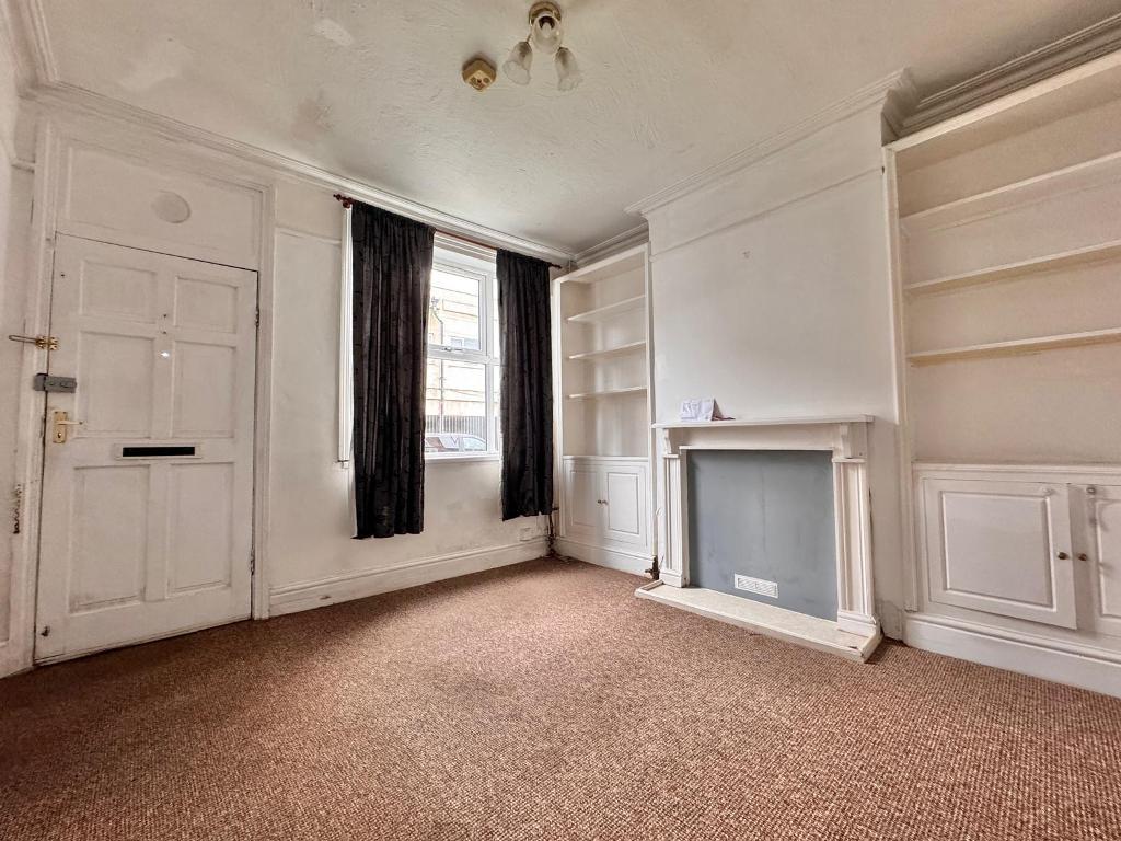 3 Bedroom Terraced for Sale in West Bromwich, B71 4ET