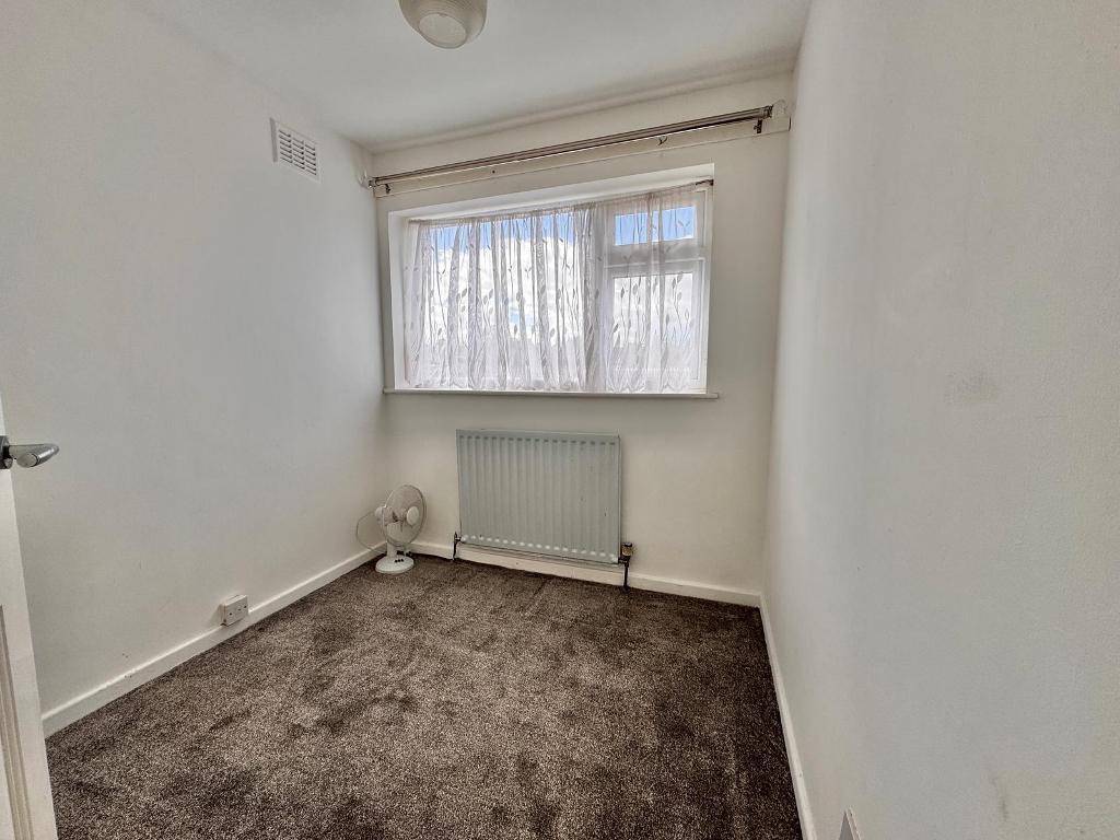 3 Bedroom Semi-Detached to Rent in West Bromwich, B71 3LT