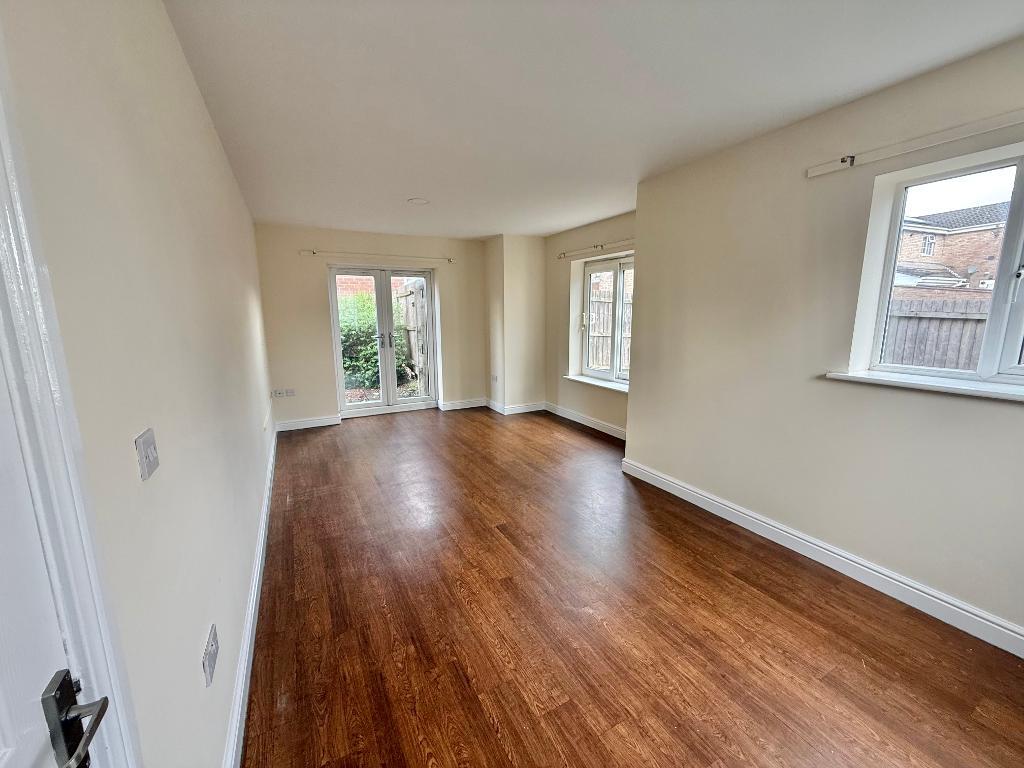 4 Bedroom Detached to Rent in Walsall, WS2 8AN