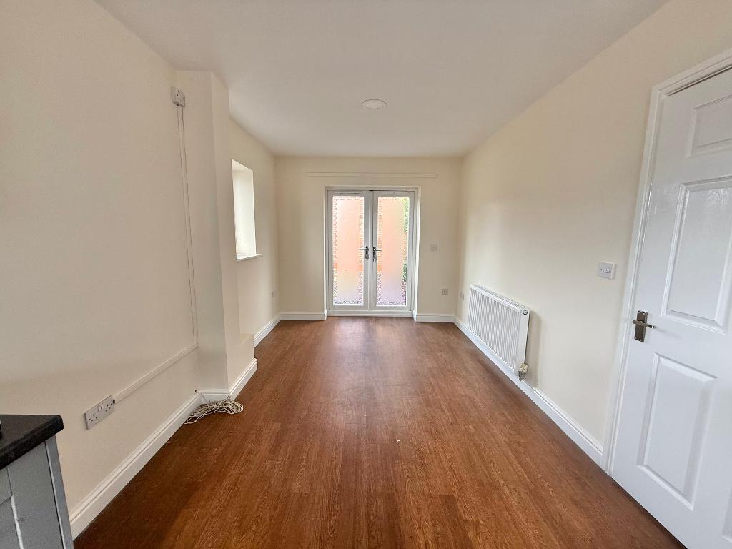 4 Bedroom Detached to Rent in Walsall, WS2 8AN