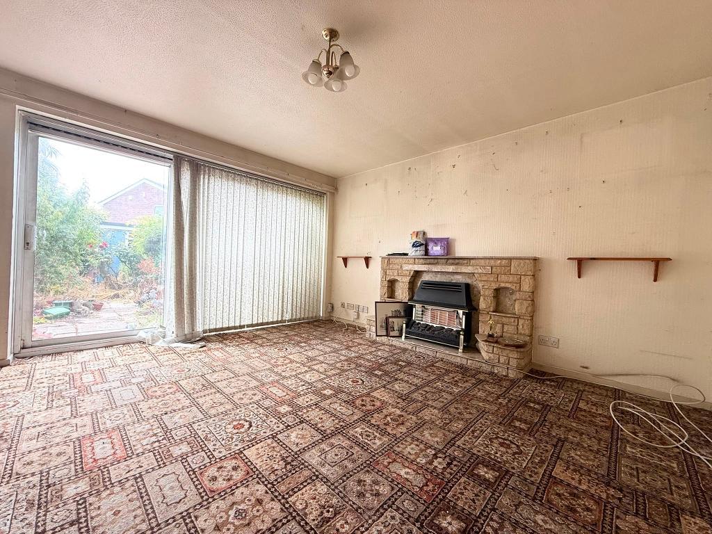 3 Bedroom End Terraced for Sale in West Bromwich, B71 3QA