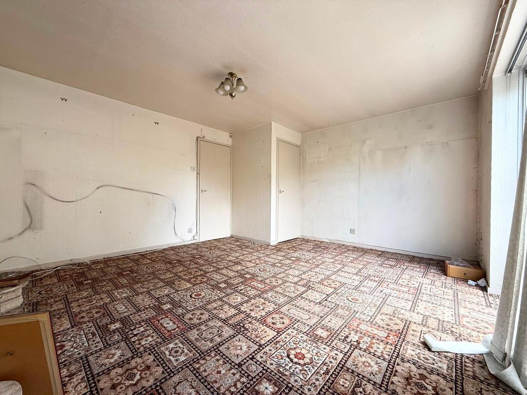 3 Bedroom End Terraced for Sale in West Bromwich, B71 3QA