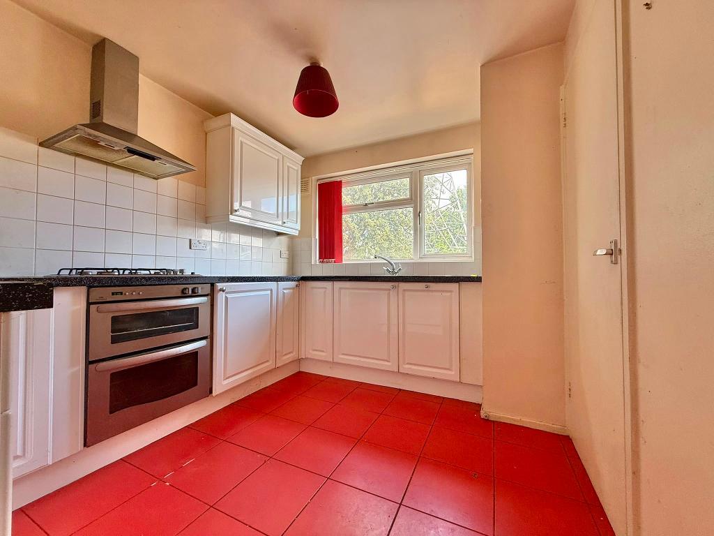 3 Bedroom End Terraced for Sale in West Bromwich, B71 3QA