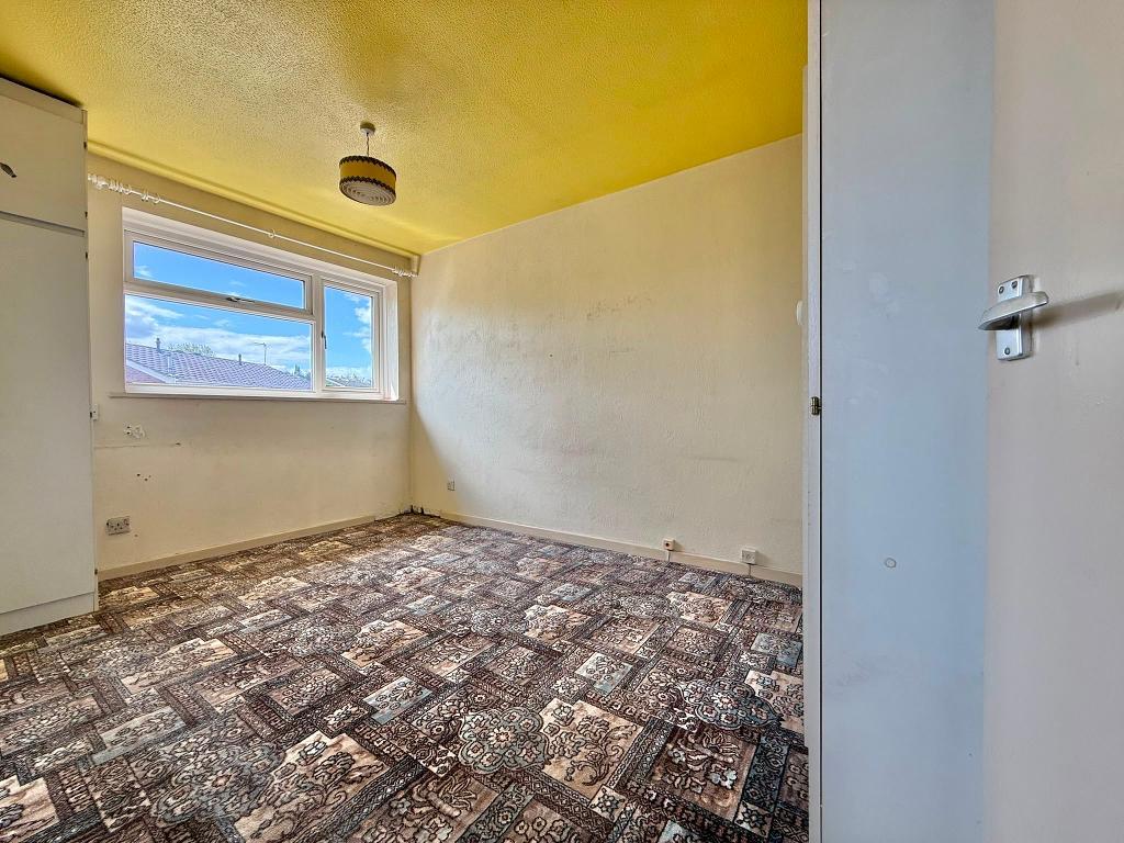 3 Bedroom End Terraced for Sale in West Bromwich, B71 3QA