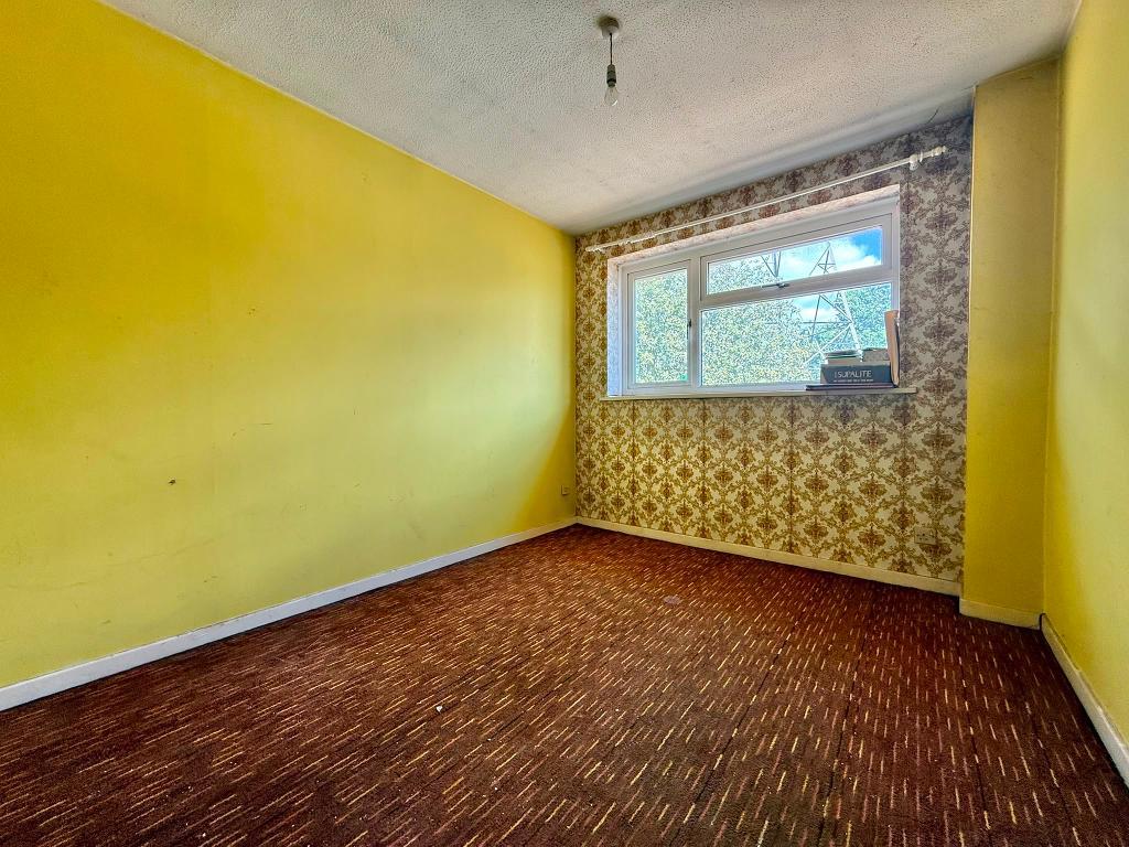 3 Bedroom End Terraced for Sale in West Bromwich, B71 3QA