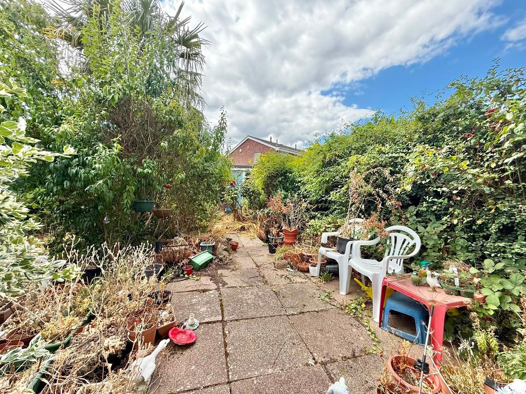 3 Bedroom End Terraced for Sale in West Bromwich, B71 3QA